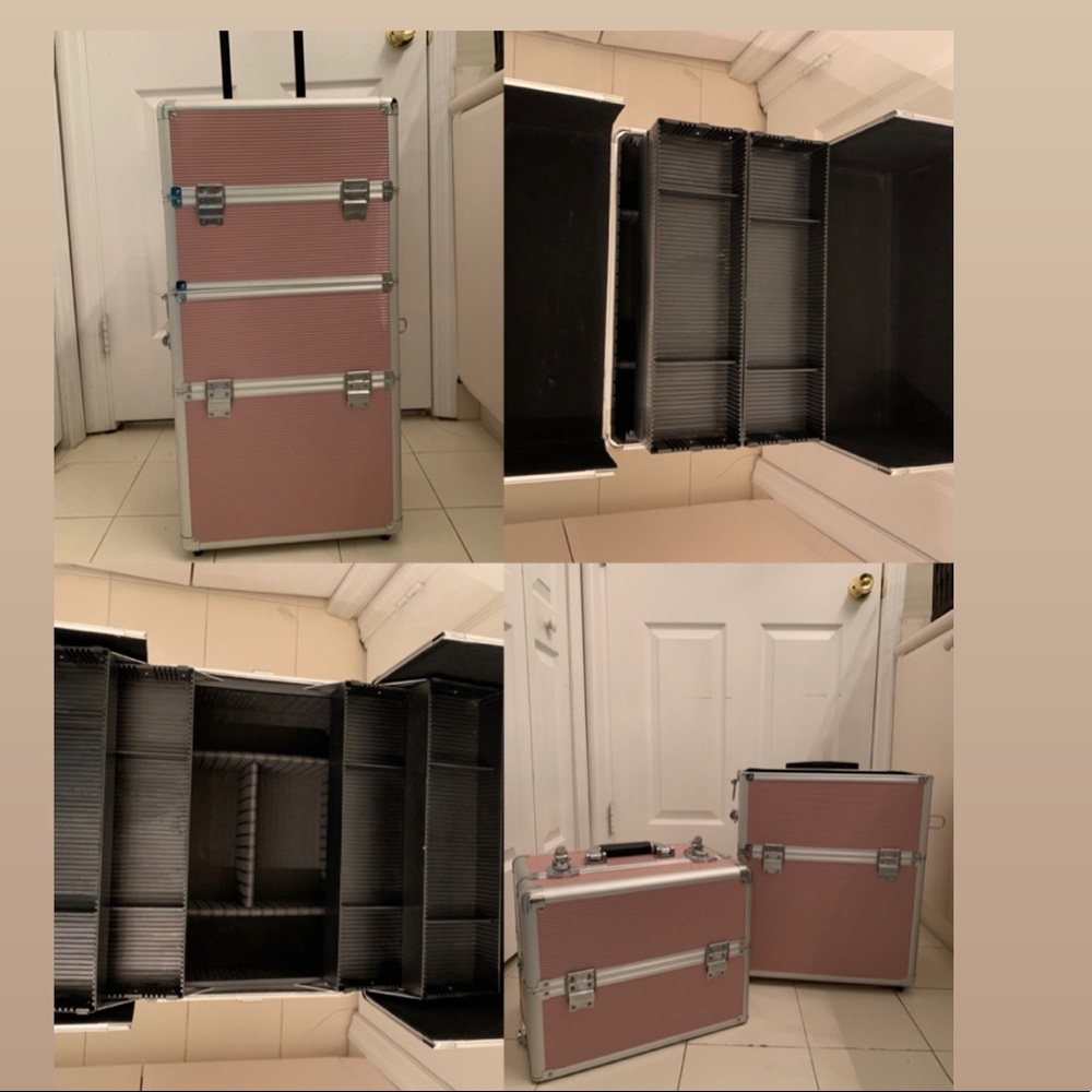 COSMETIC TRAVELING CASE